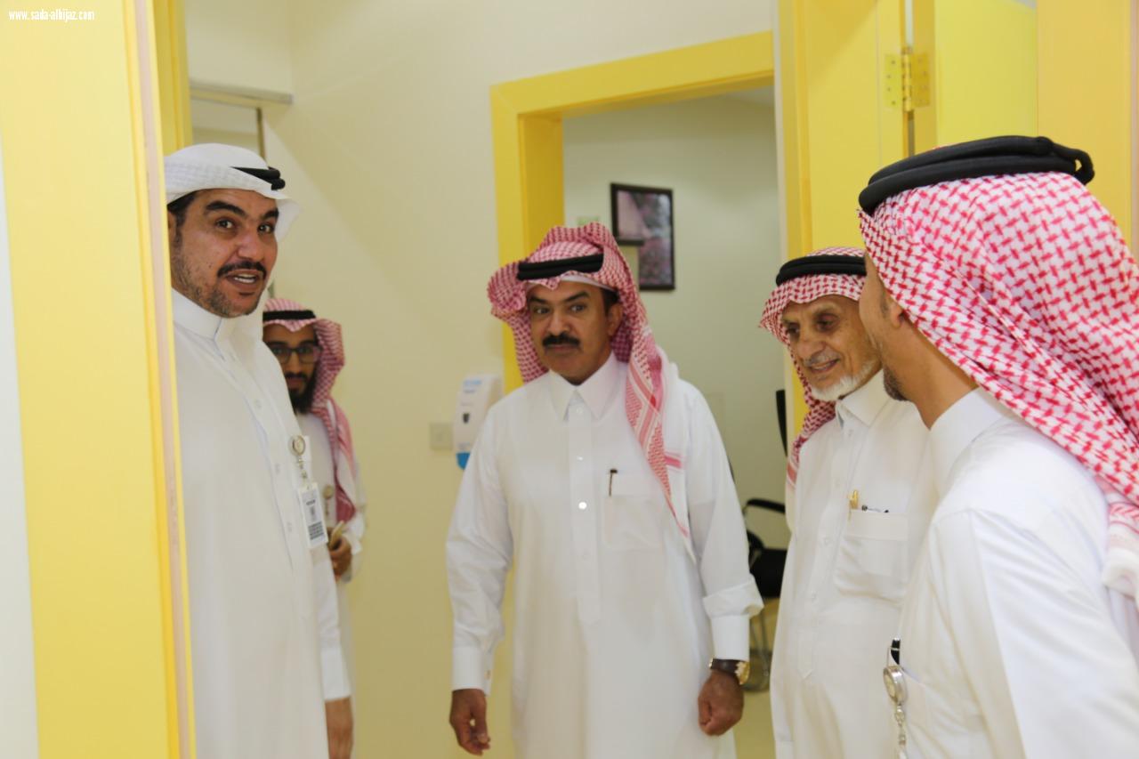 فريق عمل من جمعية حقوق الانسان يقف على مستوى الخدمات المقدمة للحجيج ويقول سعدنا وتشرفنا بالجهود الجبارة للدولة وبانسانية رجال الامن