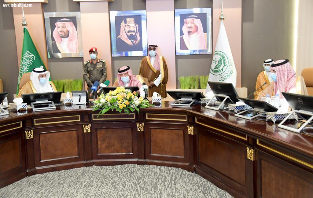 سمو أمير منطقة جازان يجتمع بوزير البيئة  ويضع حجر الأساس لعدد من  المشروعات المائية والبيئية بتكلفة تجاوزت 228 مليون ريال