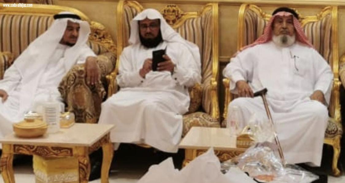 شيخ شمل آل عيسى بني حمد وشيخ الطواهرة آل ناشب يقيمون مأدبة عشاء بمناسبة شفاء الدكتور عبدالرحمن ناشب