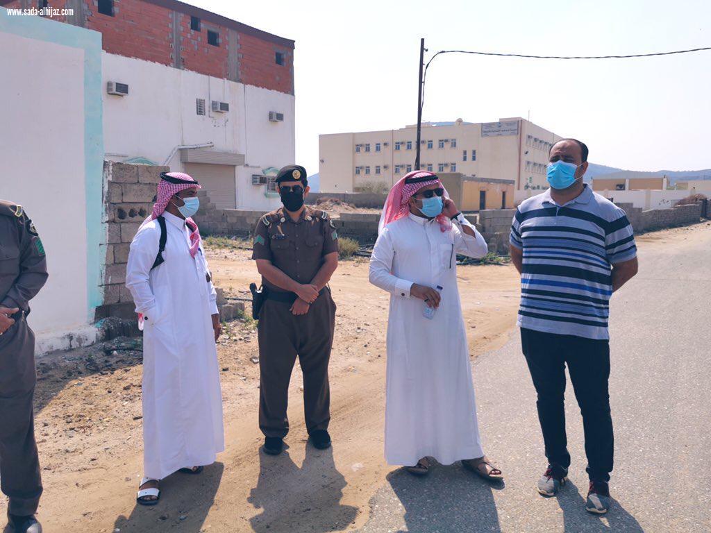 جولة ميدانية لمحافظ الدرب للوقوف على مشاريع الطرق المتعثرة