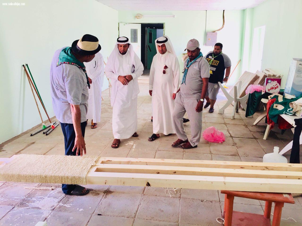 مساعد مدير تعليم محايل يتفقد استعدادات الدارسة التأسيسية 