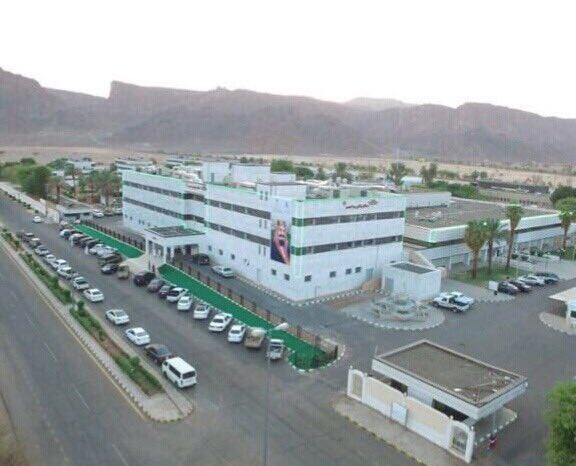 مدير المجمع الصحي بالعلا،يهنيء القيادة بحلول رمضان،ويكشف تطورات إصابة مقيم مصري بكورونا