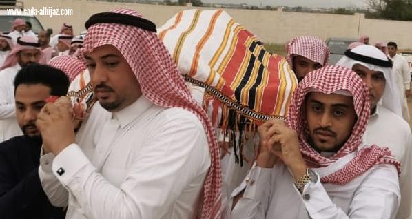 جموع غفيرة تشيع جثمان الشيخ محمد بن احمد ناشب 