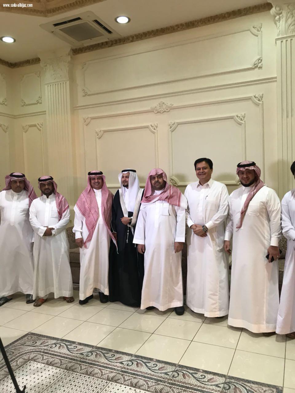 عبد الرحمن العقيل في  القفص الذهبي