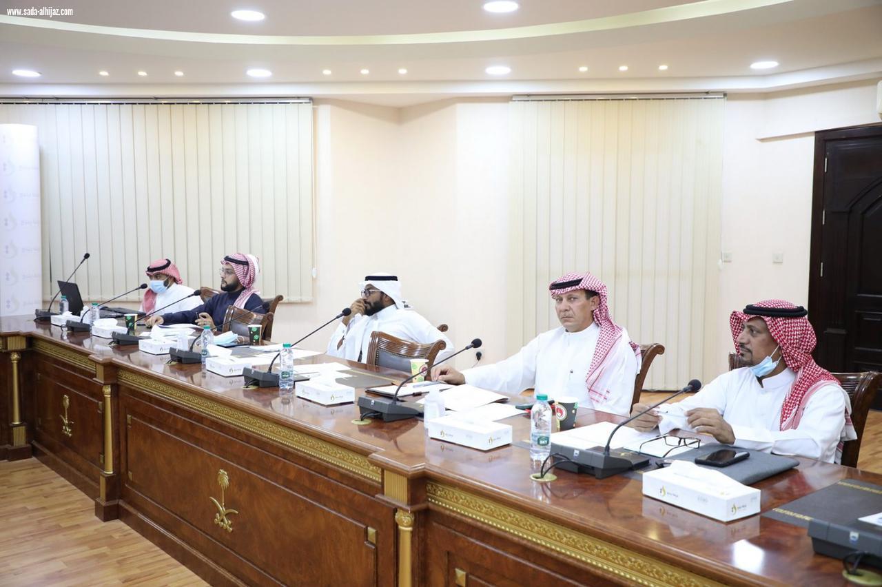 برئاسة المهندسة ريم قرنبيش لجنة الإقامة والطعام ( السياحية ) تعقد اجتماعها الأول بغرفة ينبع