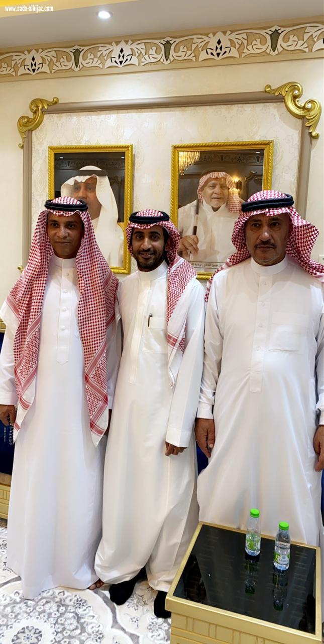 وائل الجهيري يعقد قرانه ويراعي سبل الوقاية