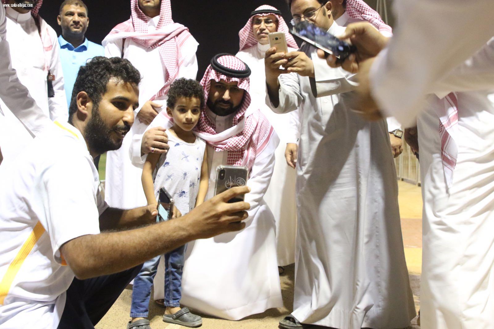 نائب أمير منطقة جازان في زيارة مفاجئة لإحدى الدورات الرمضانية بالمنطقة