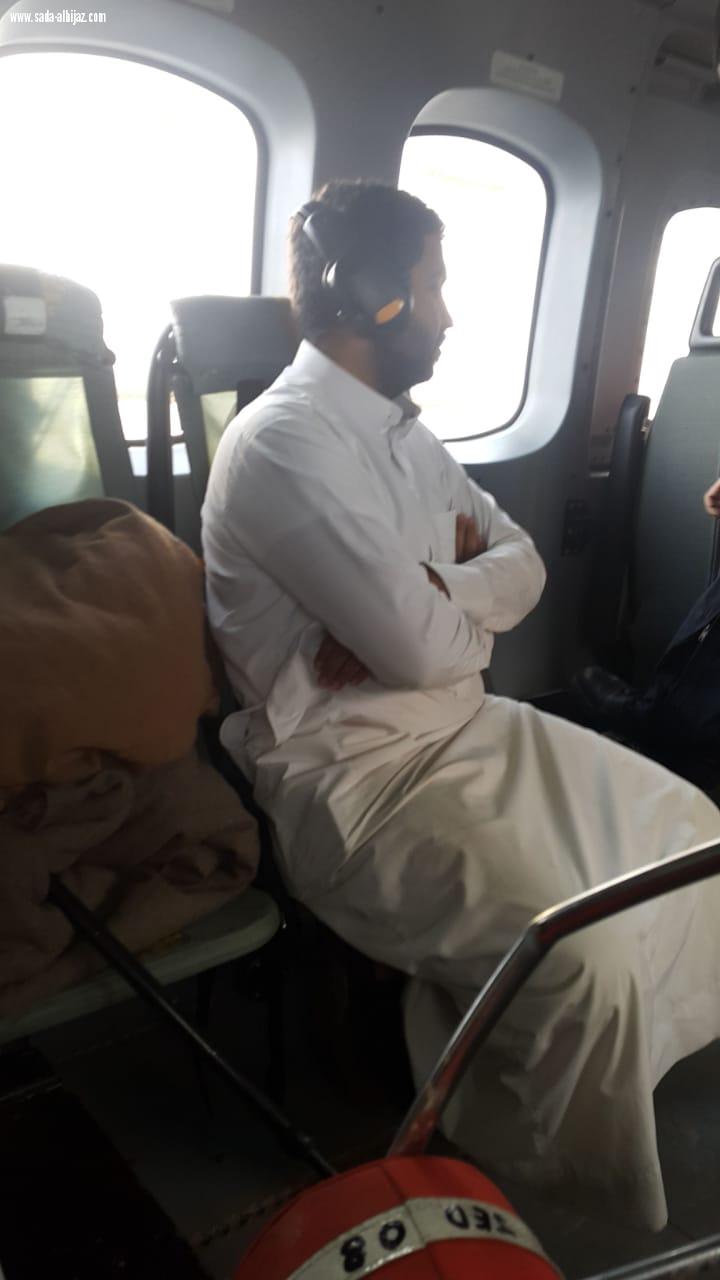 طيران الأمن ينقذ ٨ اشخاص حاصرتهم السيول بقرية النقيعة بوادي الفرع