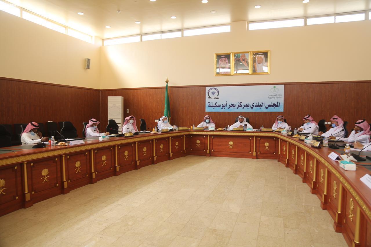 المجلس البلدي بمركز بحر أبو سكينة يعقد جلسته الاعتيادية بحضور نخبة من الشباب والشابات 