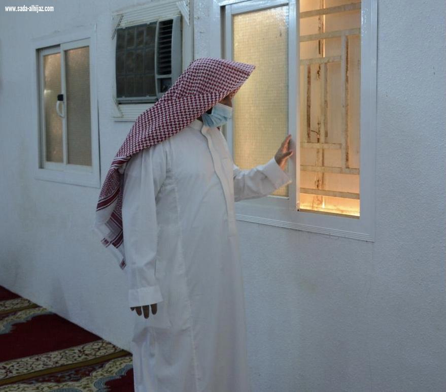 مدير الشؤون الإسلامية بجازان يتفقد مساجد وجوامع محافظة الريث المتضررة من الامطار