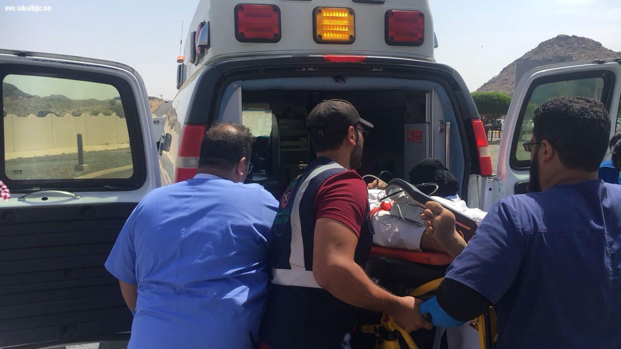 طائرتان عمودية تقوم بإيصال حالتين اسعافية إلى تخصصي الطائف