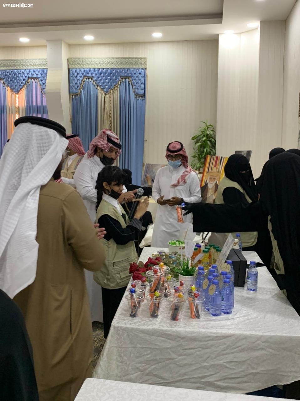 نفذ من قبل مستشفى العارضة العام | محافظ محافظة العارضة يدشن معرض أحاجي