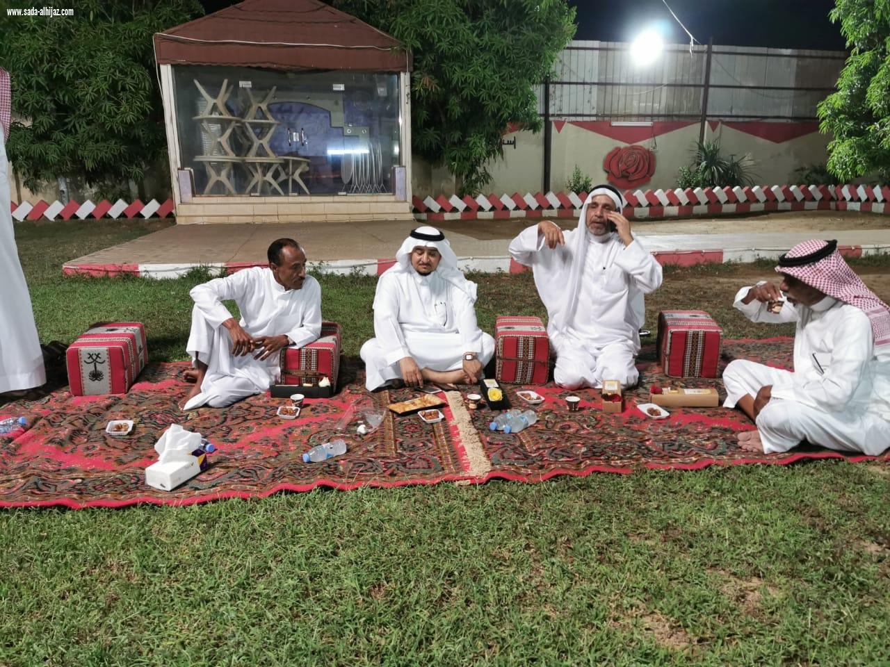 تنمية محافظة الطوال  تقيم حفل معايدة لخريجي المعهد العلمي للعام ١٣٩٤/ ١٣٩٥ للهجرة