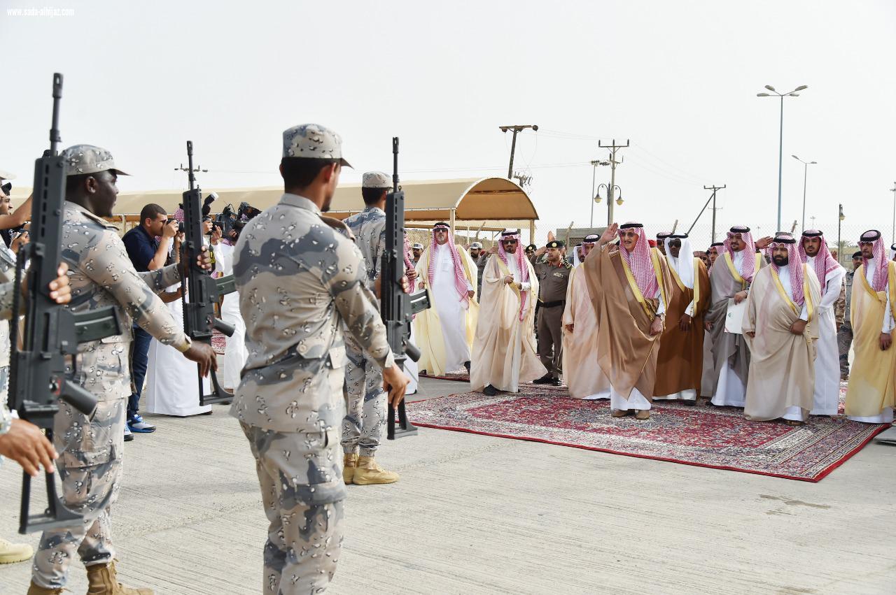 أمير منطقة جازان يلتقي مشايخ وأهالي فرسان 