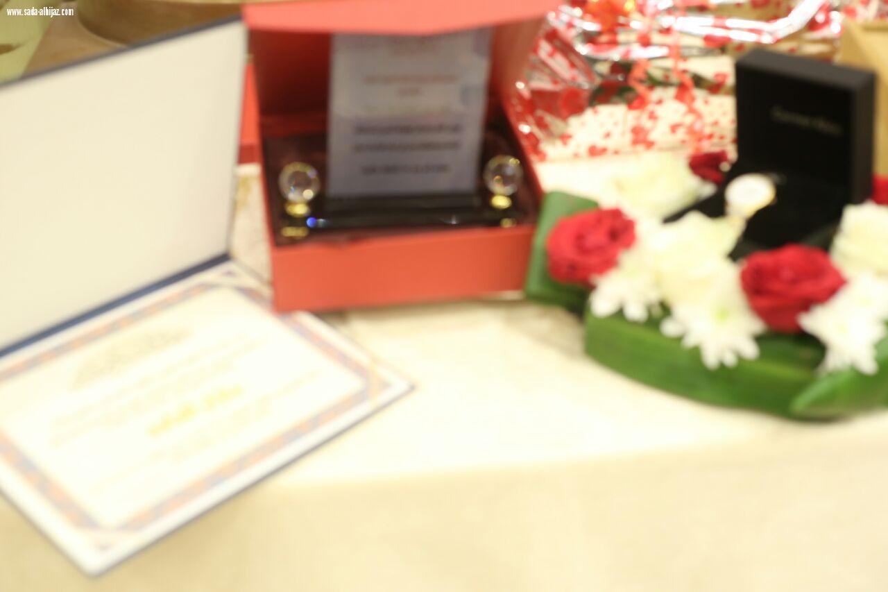 اختتام بازار الدانه الأول أشبه بعرس عروستة فاطمه باقرين   اسعد الجميع مشتركات وتاجرات واعلاميات وزائرات