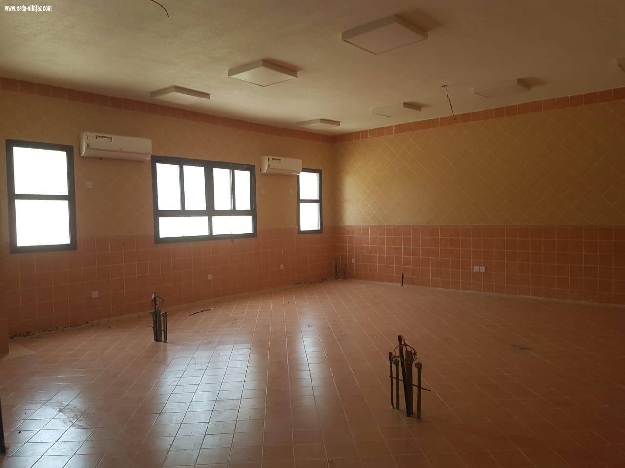 سمو أمير منطقة جازان يشيد بدعم القيادة الكريمة وبجهود وزارة التعليم لمشاريع صبيا