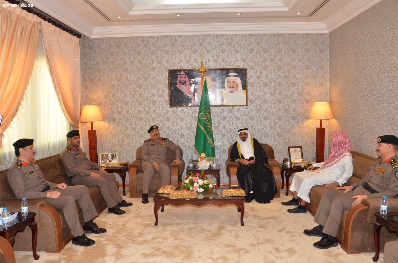 درع من مدير شرطة المدينة المنورة للفائز الاول في مسابقة القرآن الكريم بكرواتيا