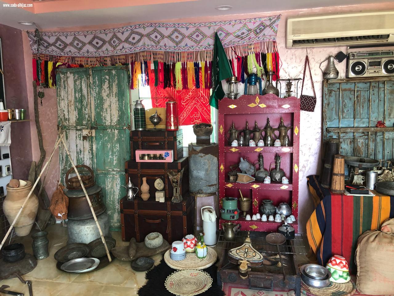 هو الأول من نوعه ويشتمل على اكثر من ٥٥٠ قطعة اثرية متحف بالجموم يعيد الحياة لسوق مجنة بعد قرون من غيابه  