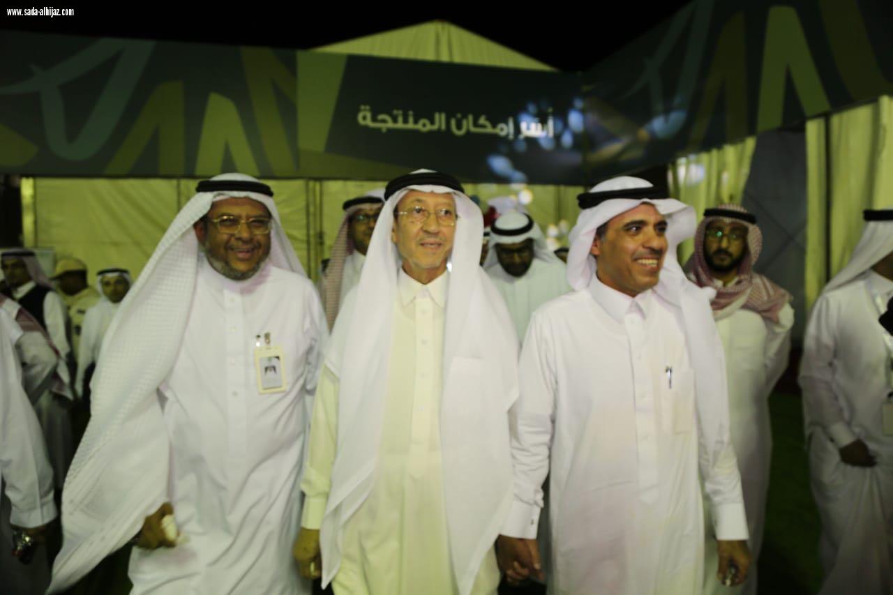 آل طاوي يفتتح مهرجان (جدة تجمعنا)للتسوق والترفيه وسط حضور جماهيري كبير