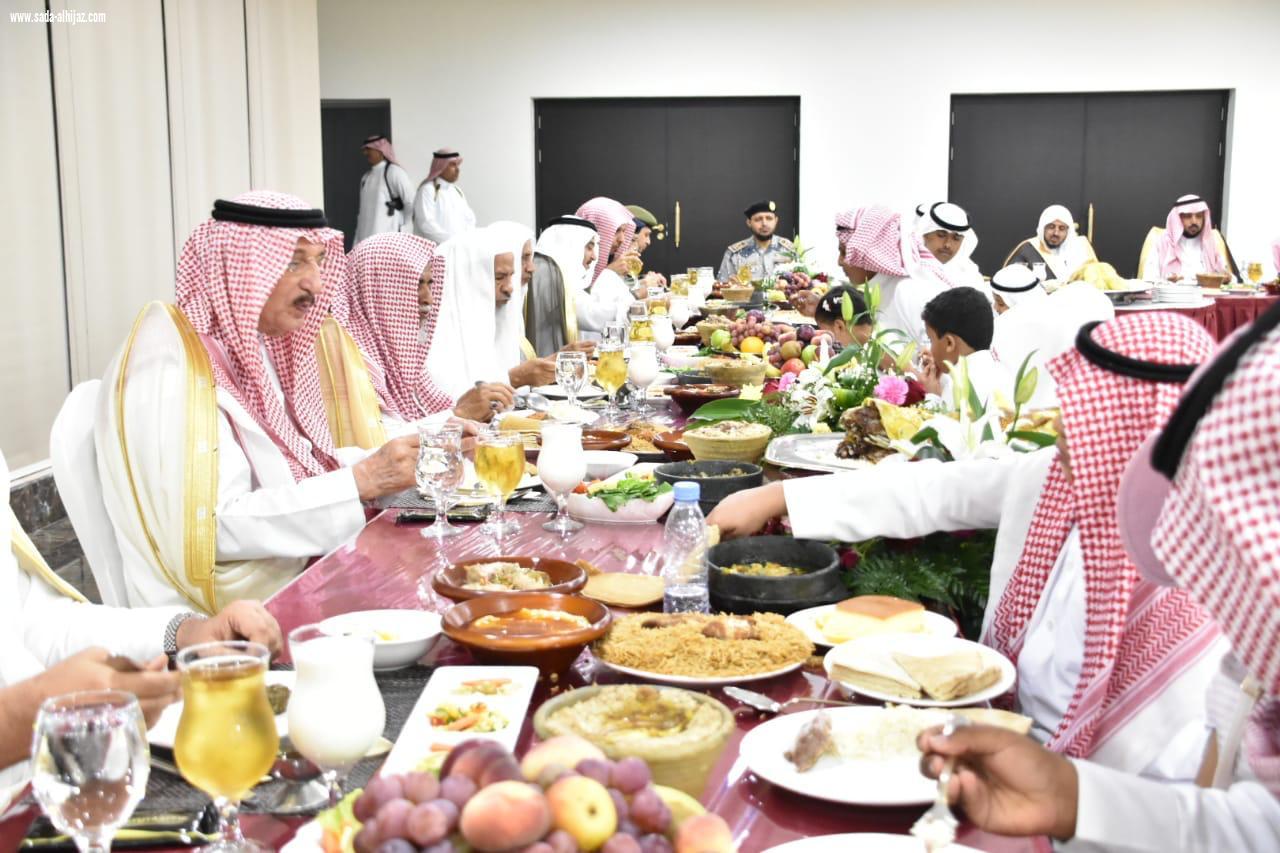 سمو أمير منطقة جازان يستقبل المهنئين بعيد الأضحى المبارك
