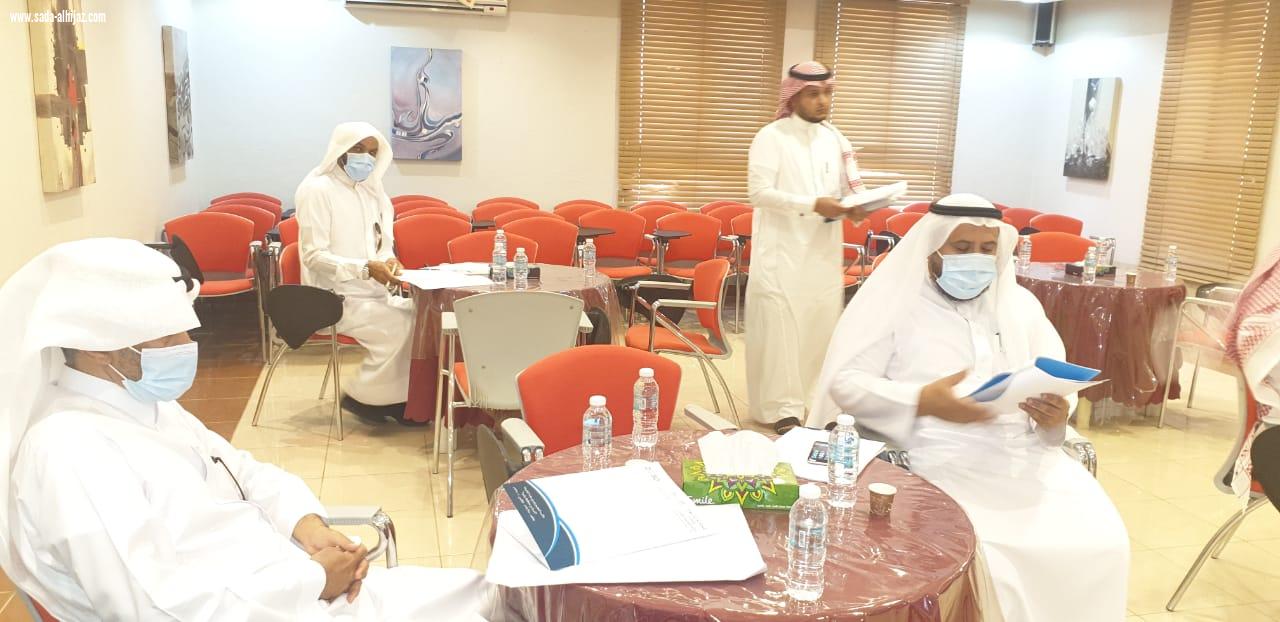 المجلس التعليمي لـ مكتب التعليم بشرق مكة المكرمة بعقد إجتماعه الأولـ برئاسة مدير المكتب.