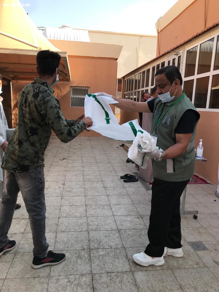 الإسلامية بالجوف تواصل تنفيذ مجموعة من الاجراءات الاحترازية للوقاية من فيروس كورونا في مساجد سكاكا  