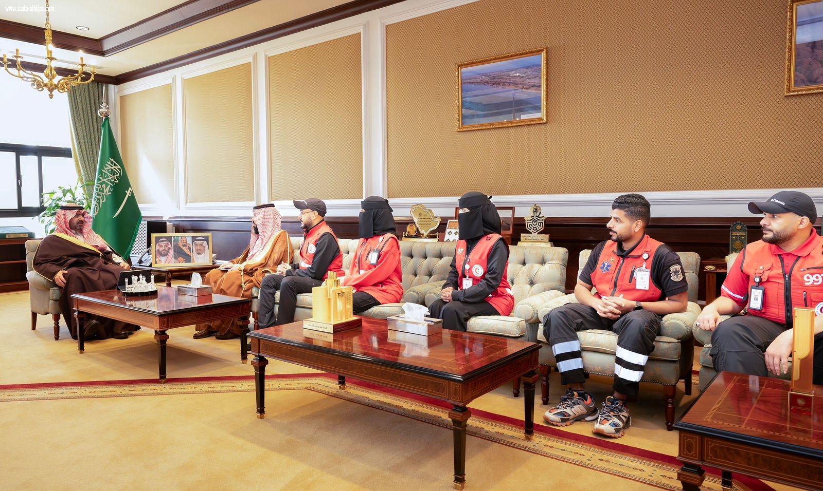 نائب أمير تبوك يثمن حصول فرع هيئة الهلال الأحمر السعودي بالمنطقة على عدد من الاعتمادات الدولية  