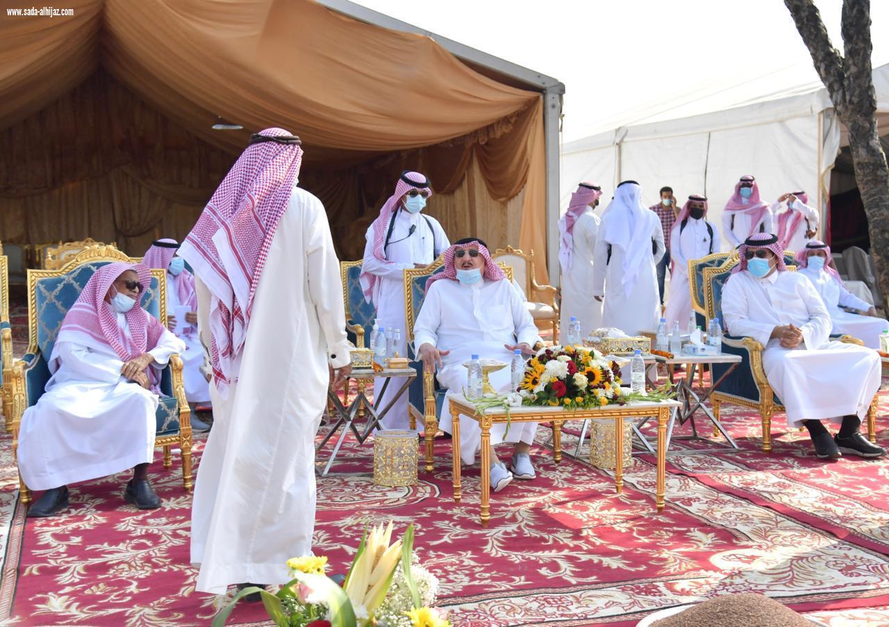 الشيخ موسى محسن مشرقي يهنئ سمو ولي العهد بنجاح العملية الجراحية