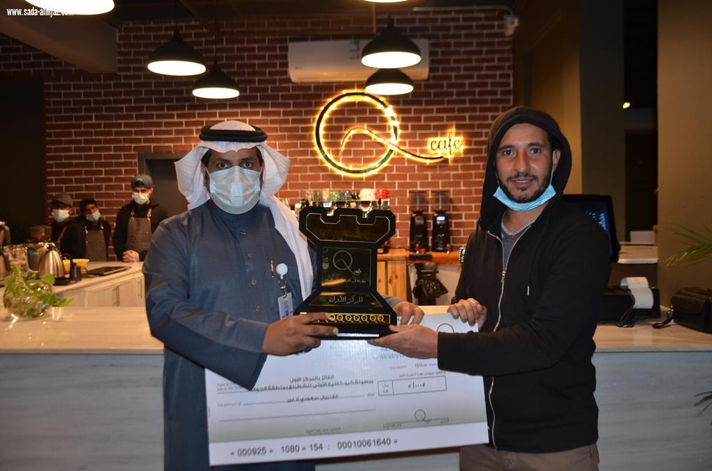 نائب مدير مكتب وزارة الرياضة بالجوف يتوج الفائزين ببطولة الشطرنج 
