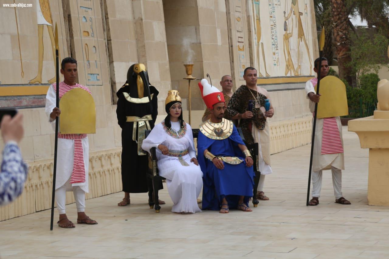 عرض مسرحي مبهر بالقرية الفرعونية احتفالا بأعياد الربيع 