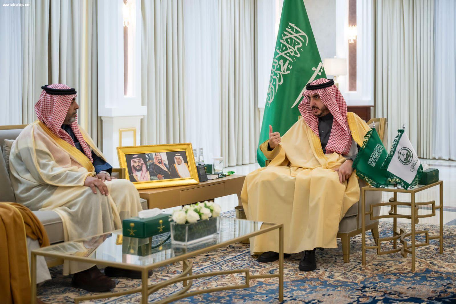 أمير الجوف يستقبل رئيس الغرفة التجارية ونائبه بالمنطقة والمشاركين في المعرض الدولي للتمور بالرياض