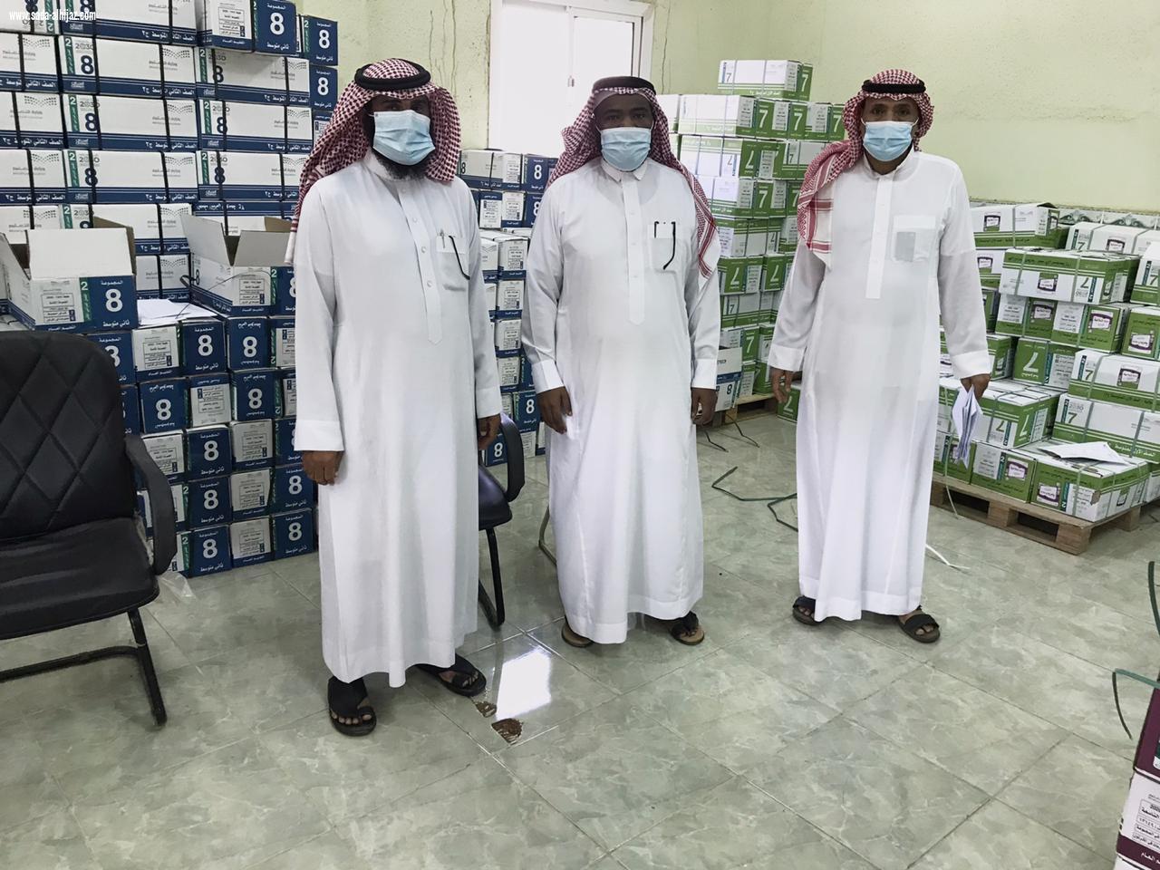 تعليم بيش يواصل ترحيل المقررات الدراسية إلى المدارس وفق الاجراءات الاحترازية