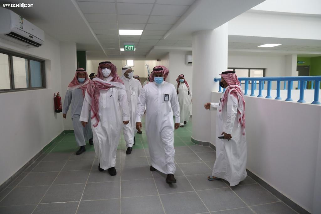 محافظ صبيا يطلع على المشاريع التعليمية والمدرسية وانجازات منصة مدرستي