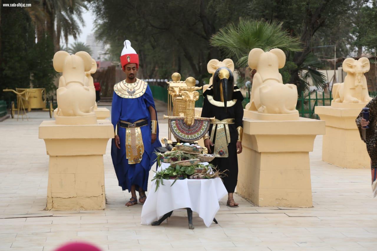 عرض مسرحي مبهر بالقرية الفرعونية احتفالا بأعياد الربيع 