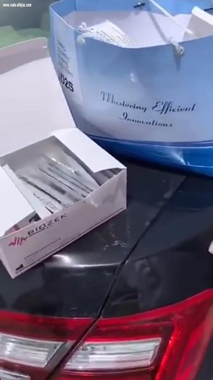 كمين محكم يطيح بصيدلي يجري فحص كورونا في المنازل ومساكن العمالة بجهاز غير مرخص