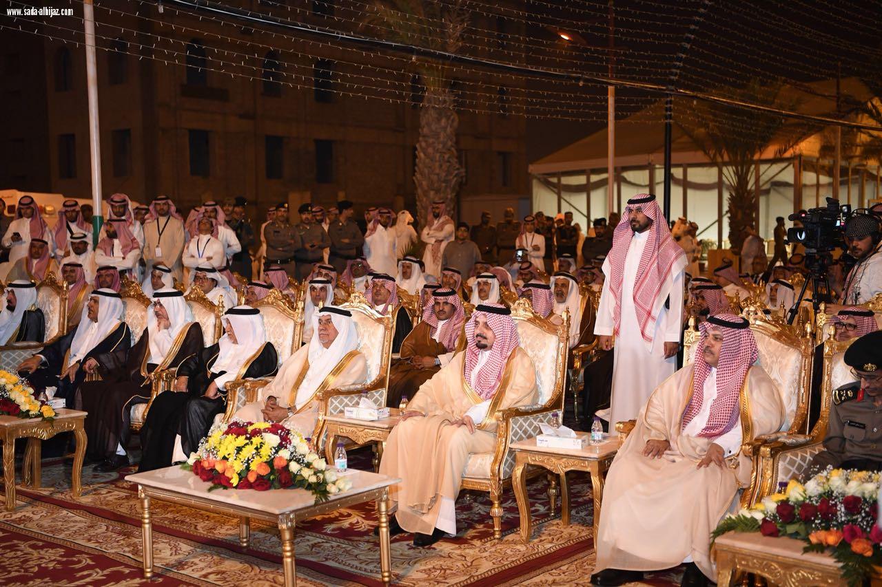 أمير عسير يدشن كرنفال خميس مشيط الضوئي 