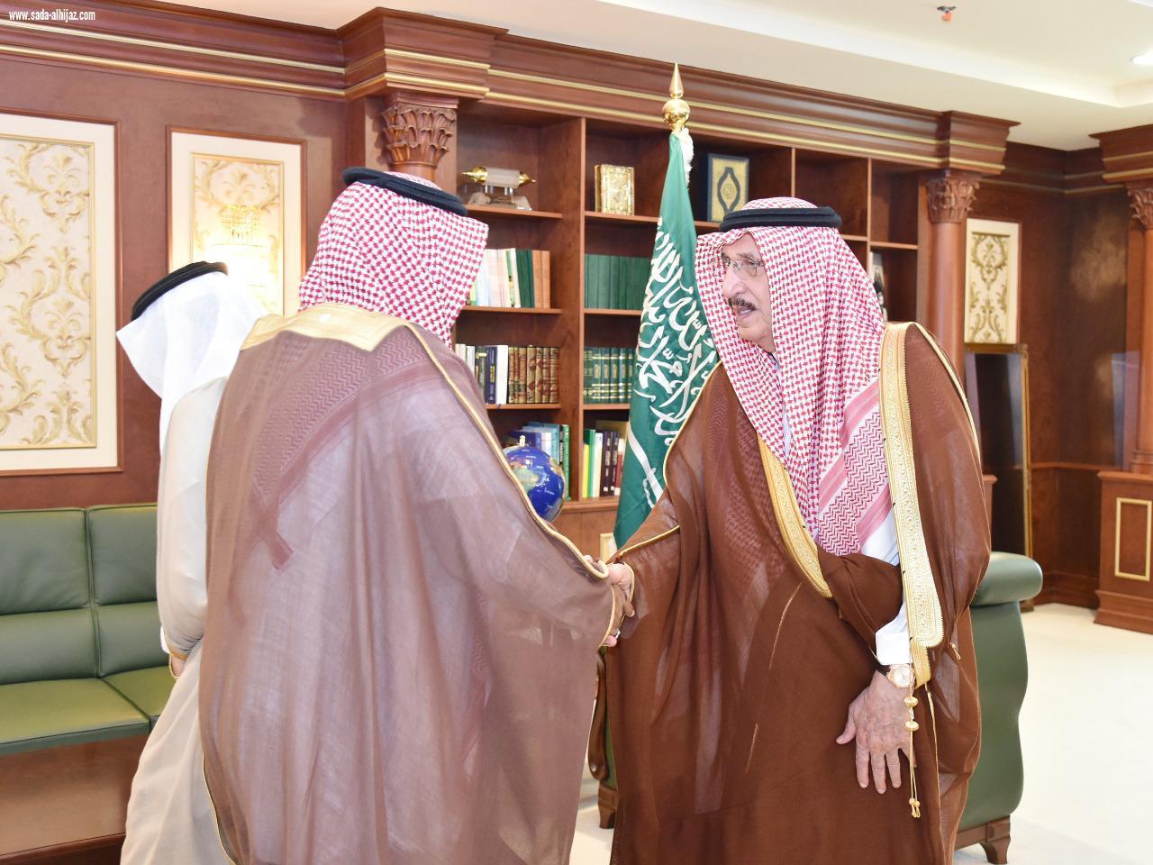 أمير منطقة جازان يستقبل المحافظين المهنئين بشهر رمضان المبارك