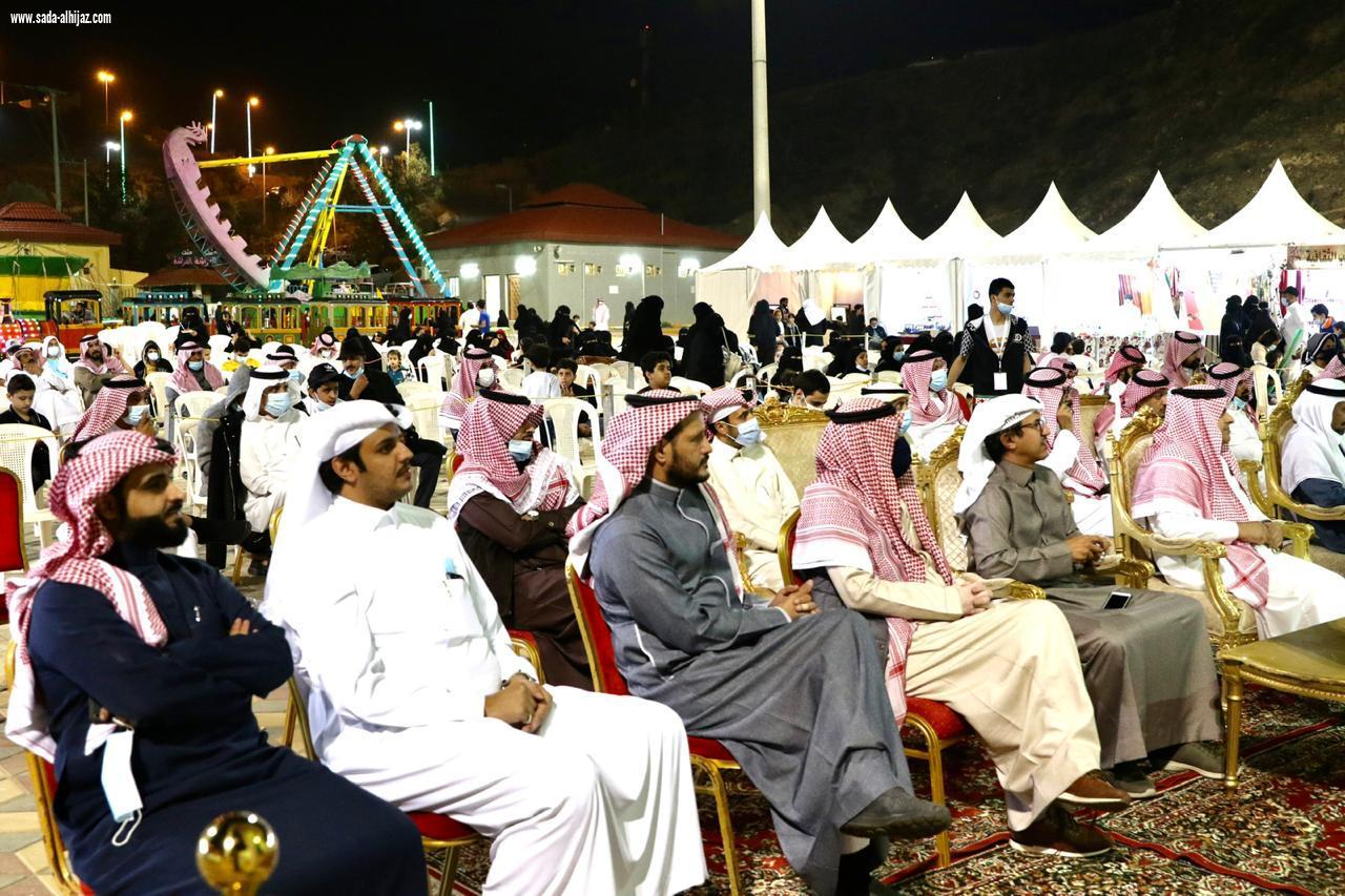 بين الغيوم والضباب وسام البادية تقدم أمسيتها الشعرية*