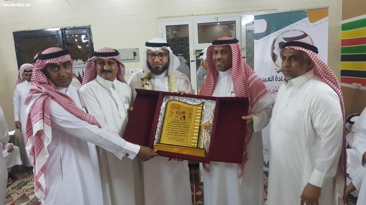 أعضاء ولاعبي فريق نصر الطوال القدامى يكرمون سعادة العميد ابراهيم محيا بمناسبة تقاعده