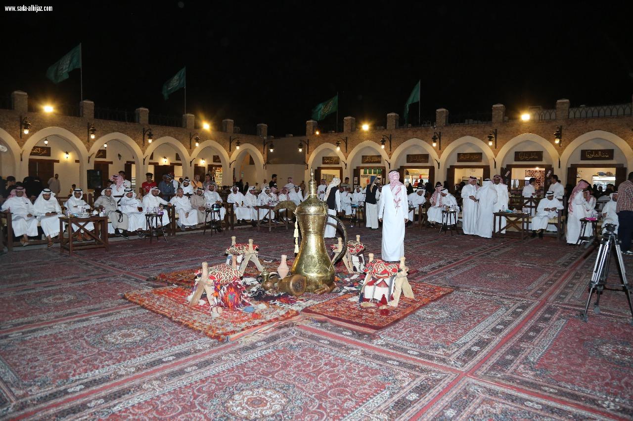 جمعت أهل الثقافة والاعلام تحت سقف التراث تقيم أمسية ثقافية بـالحي التراثي المديني