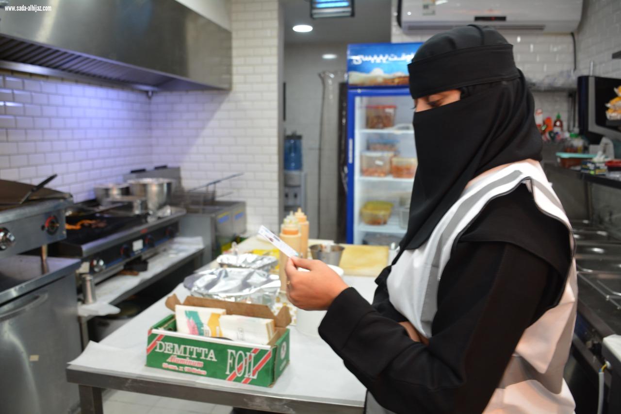 أمانة الشرقية تنفذ أكثر من 10300 جولة رقابية على المنشآت التجارية وتغلق 145 منشأة مخالفة خلال أسبوع