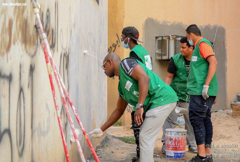 عودة حملة مدينتي أجمل لمواصلة عملها الميداني التطوعي في حي ابن سويلم 