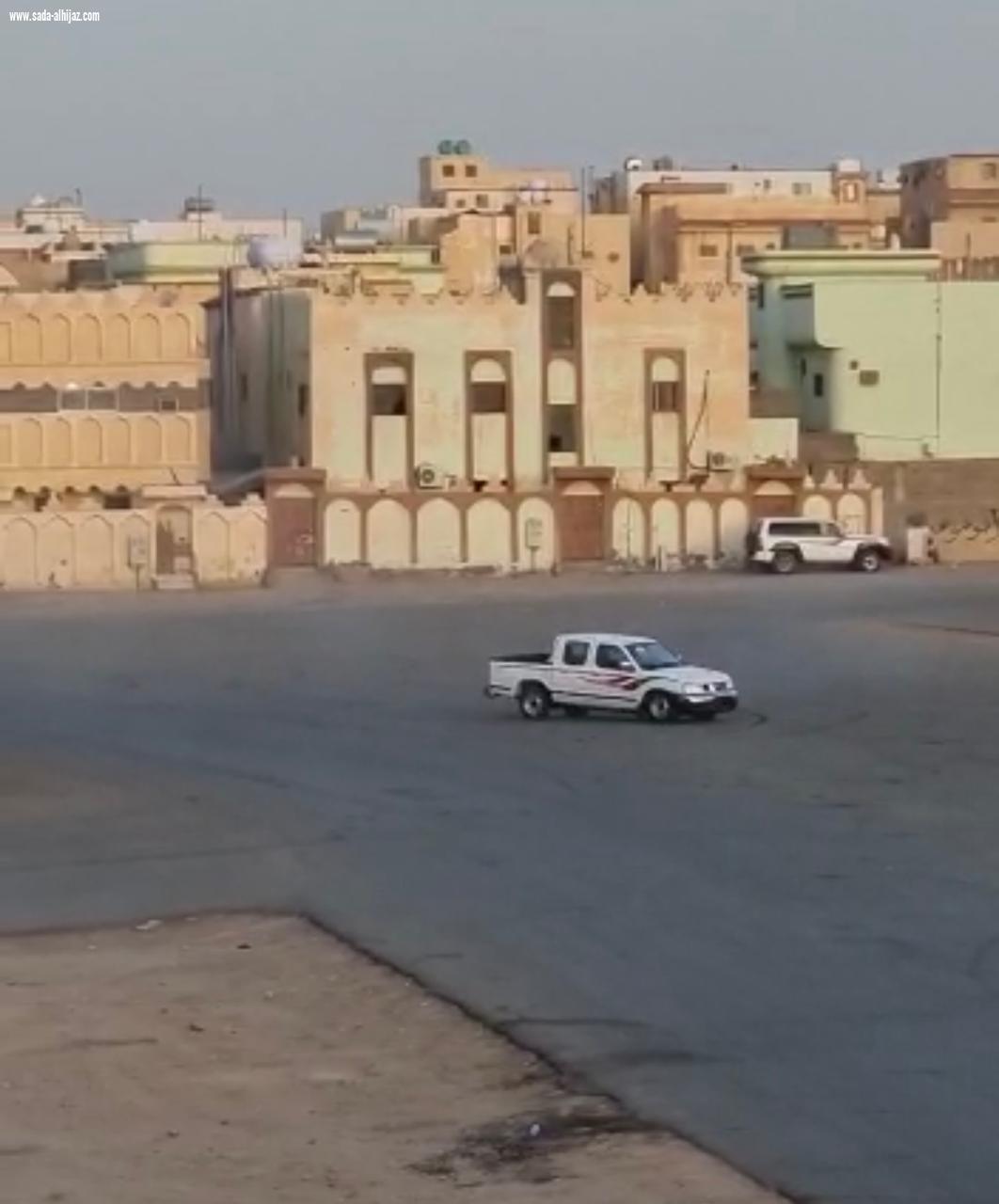 مرور الحدود الشمالية يضبط قائد مركبة مارس التفحيط 