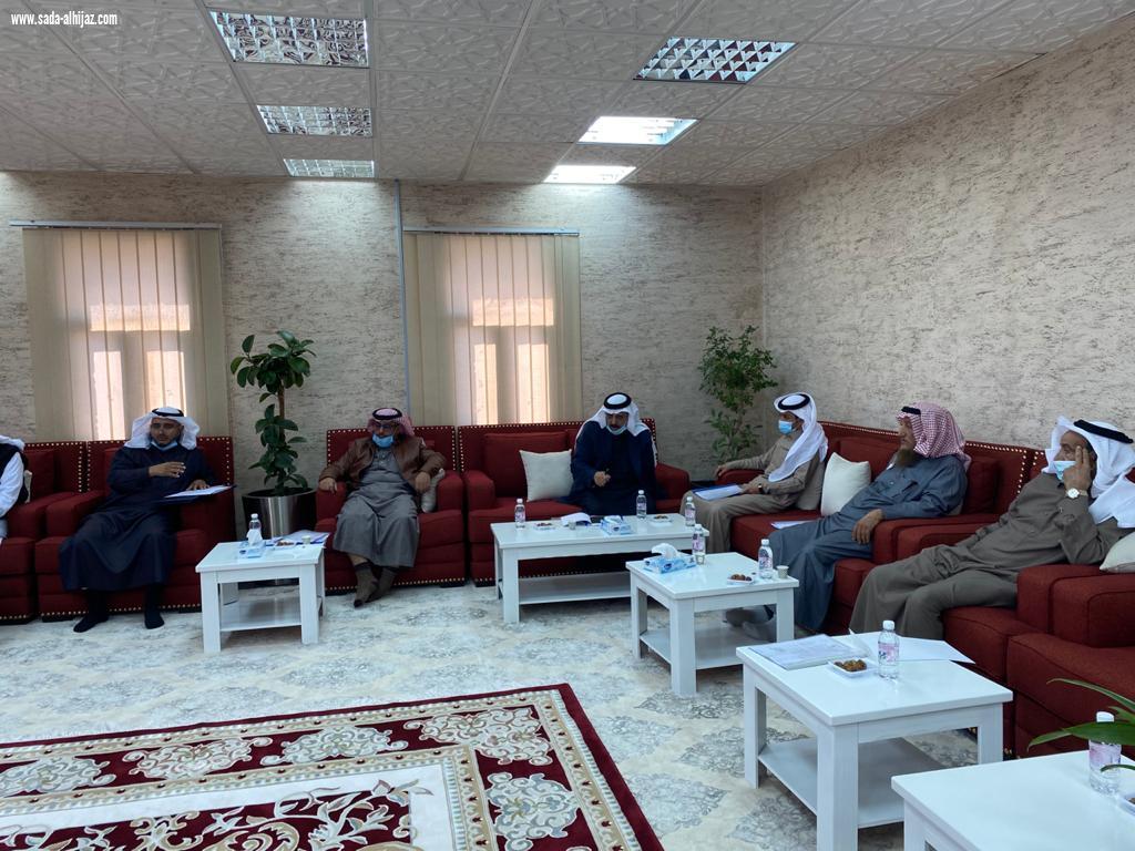بلدي الباحة  بالتنسيق مع معرفي القرى يعد ملفا متكاملا عن احتياجات مدينة الباحة