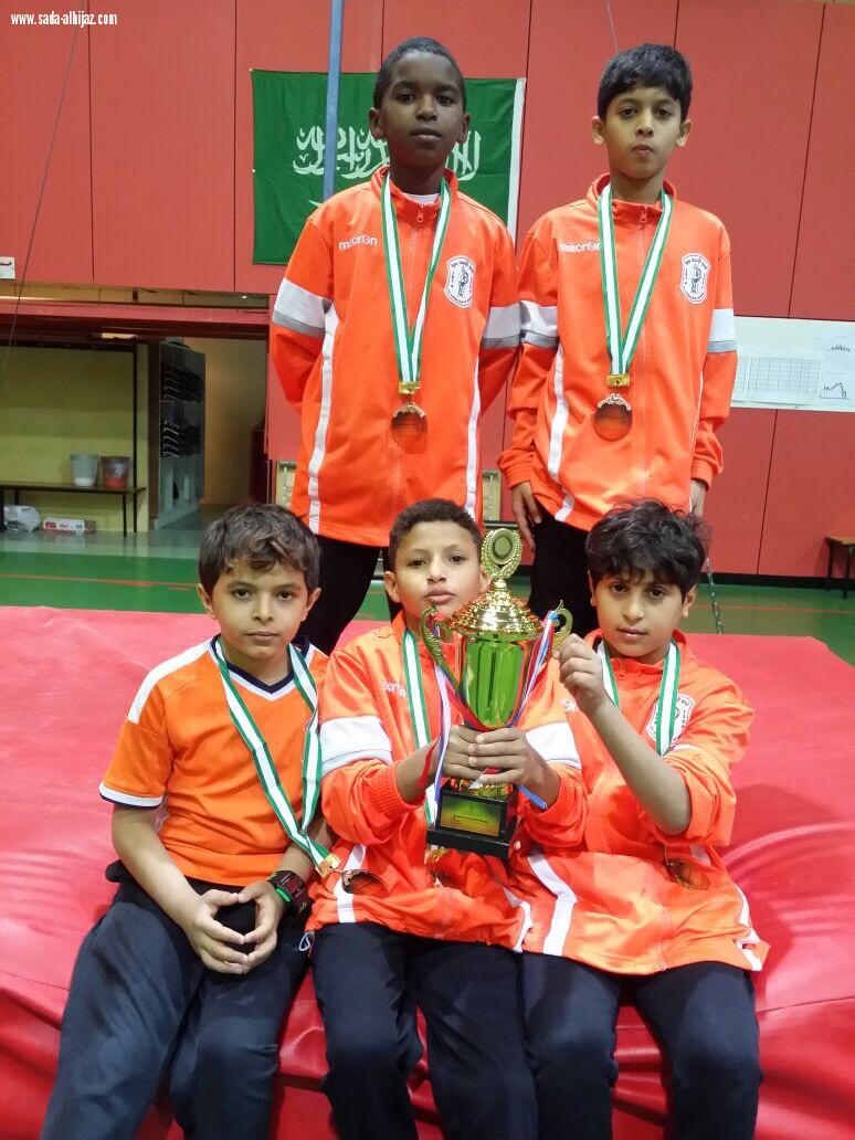 (اشبال نادي الامجاد بصبيا  للجمباز ثالث مملكة )