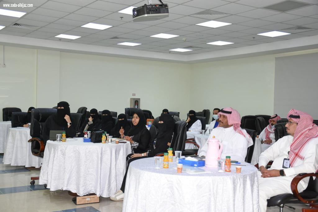 الزائر السري يقيم ورشة عمل في تبوك