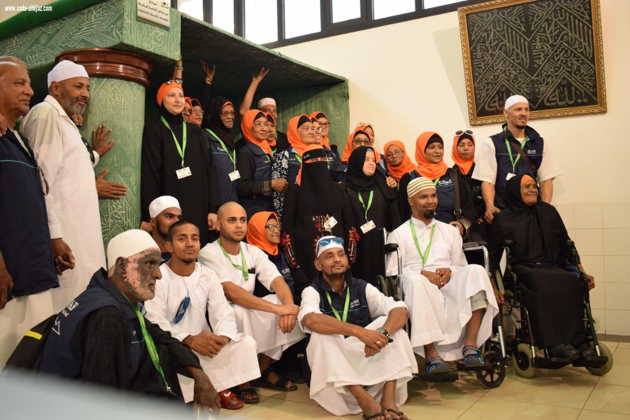 ملتقى محبي مكة الثقافى وفريق حياتنا رسالة التطوعي يستضيفان ضيوف سفارة جنوب أفريقيا من الصم والبكم