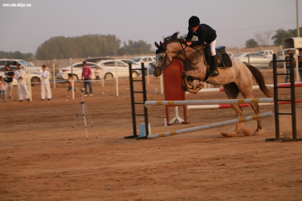 أهالي قامرة يحتفلون باليوم الوطني89 همة حتى القمة