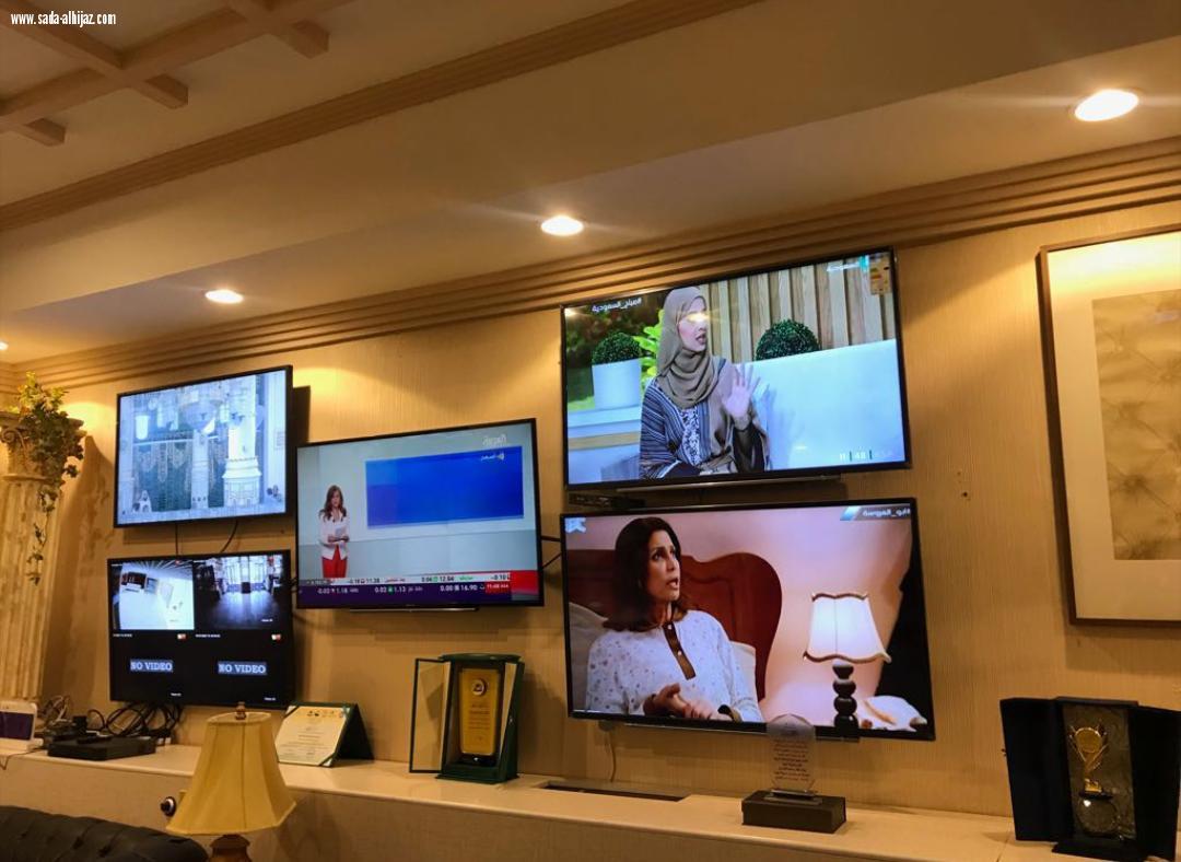 اعلاميات صحيفة صدى الحجاز يزرن مركز تلفزيون المدينة المنورة