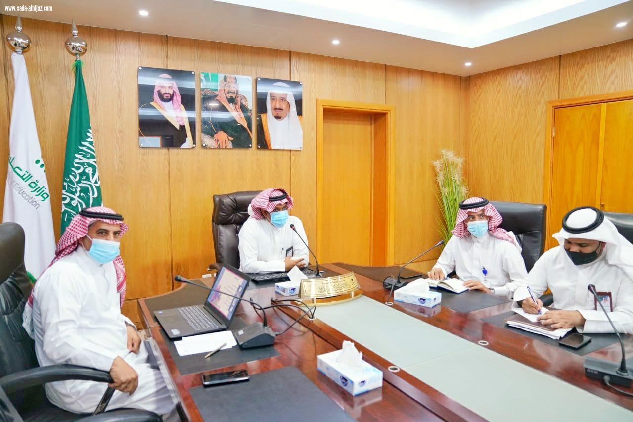 مدير تعليم صبيا يكرم مشرفي ومشرفات التطوير المهني بالإدارة ومكاتب التعليم، ويدشن حملة تطعيم الإنفلونزا الموسمية لمنسوبي تعليم صبيا.